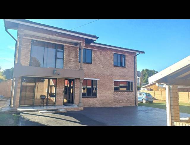 3 BEDROOM HOUSE FOR SALE IN MOUNTAIN RISE